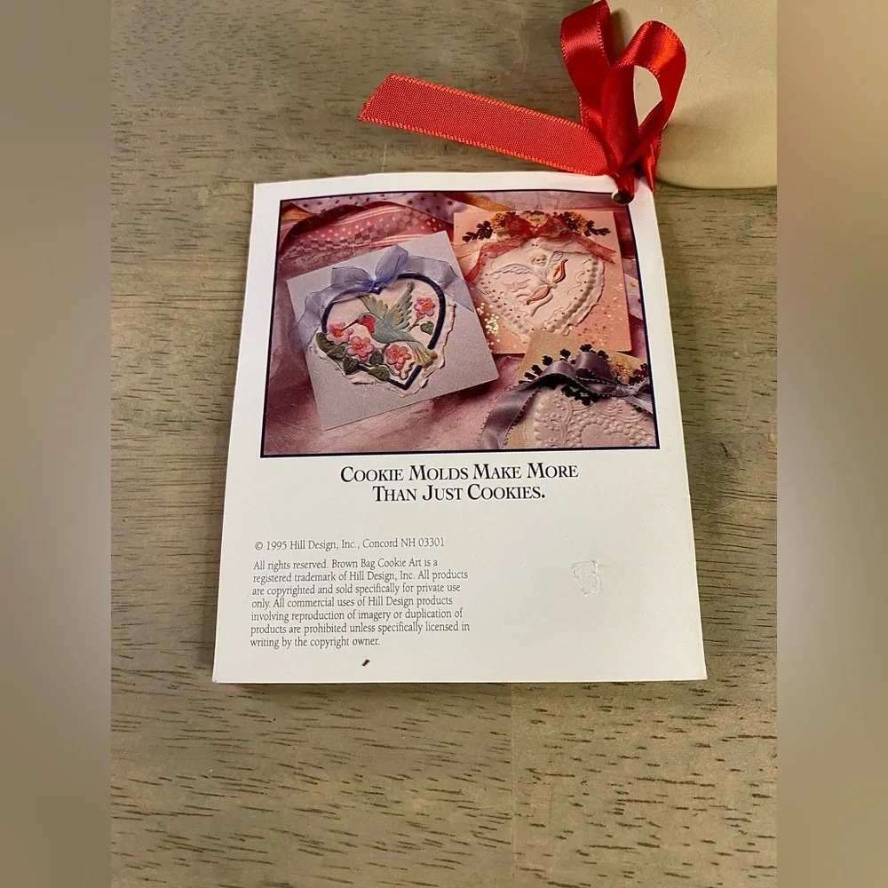 Vintage Brown Bag‎ Santa Mold Cookie Art Hill Design (c)1983